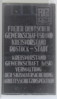 FDGB-Schild_in_der_Feldstraße_in_Rostock.JPG